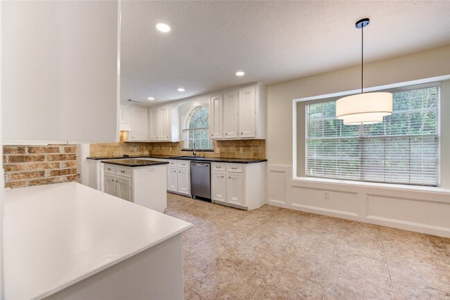 Building Photo - 1603 Leatherwood Dr