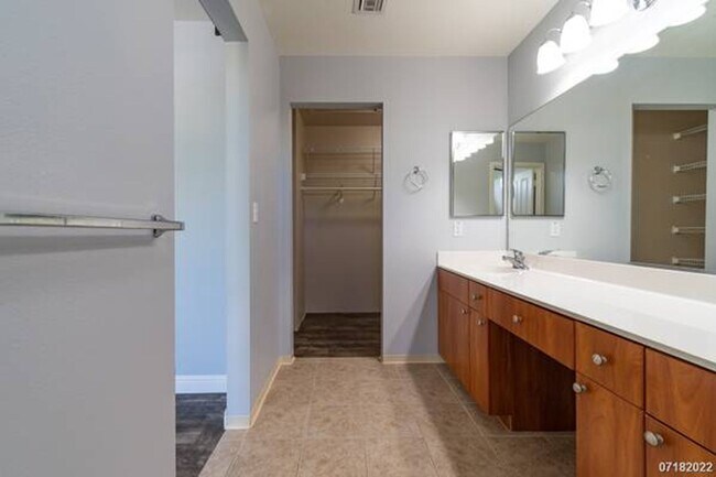 Building Photo - $4195/ 3br - 2002ft2 - Ewa Gentry Prescott...