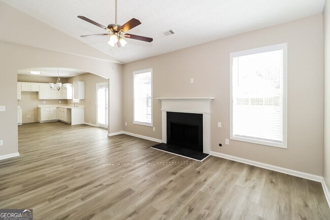 Building Photo - 698 Clairidge Elm Trail SW
