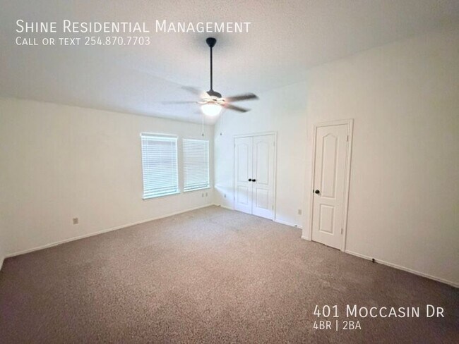 Building Photo - 401 Moccasin Dr