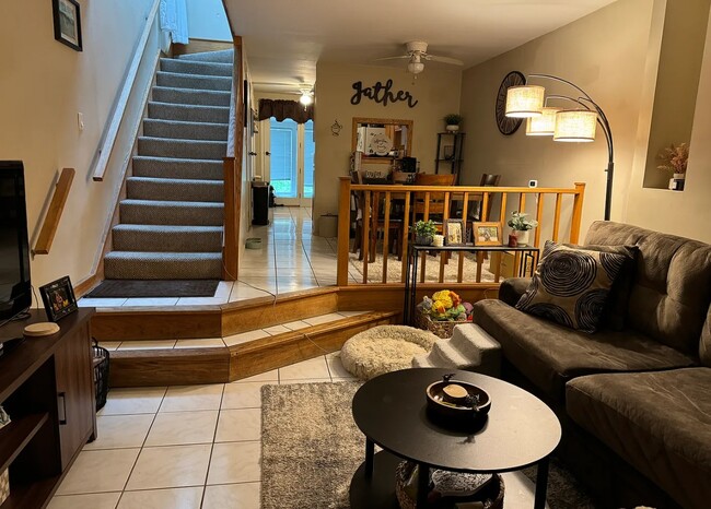 Building Photo - 205 Rano Blvd