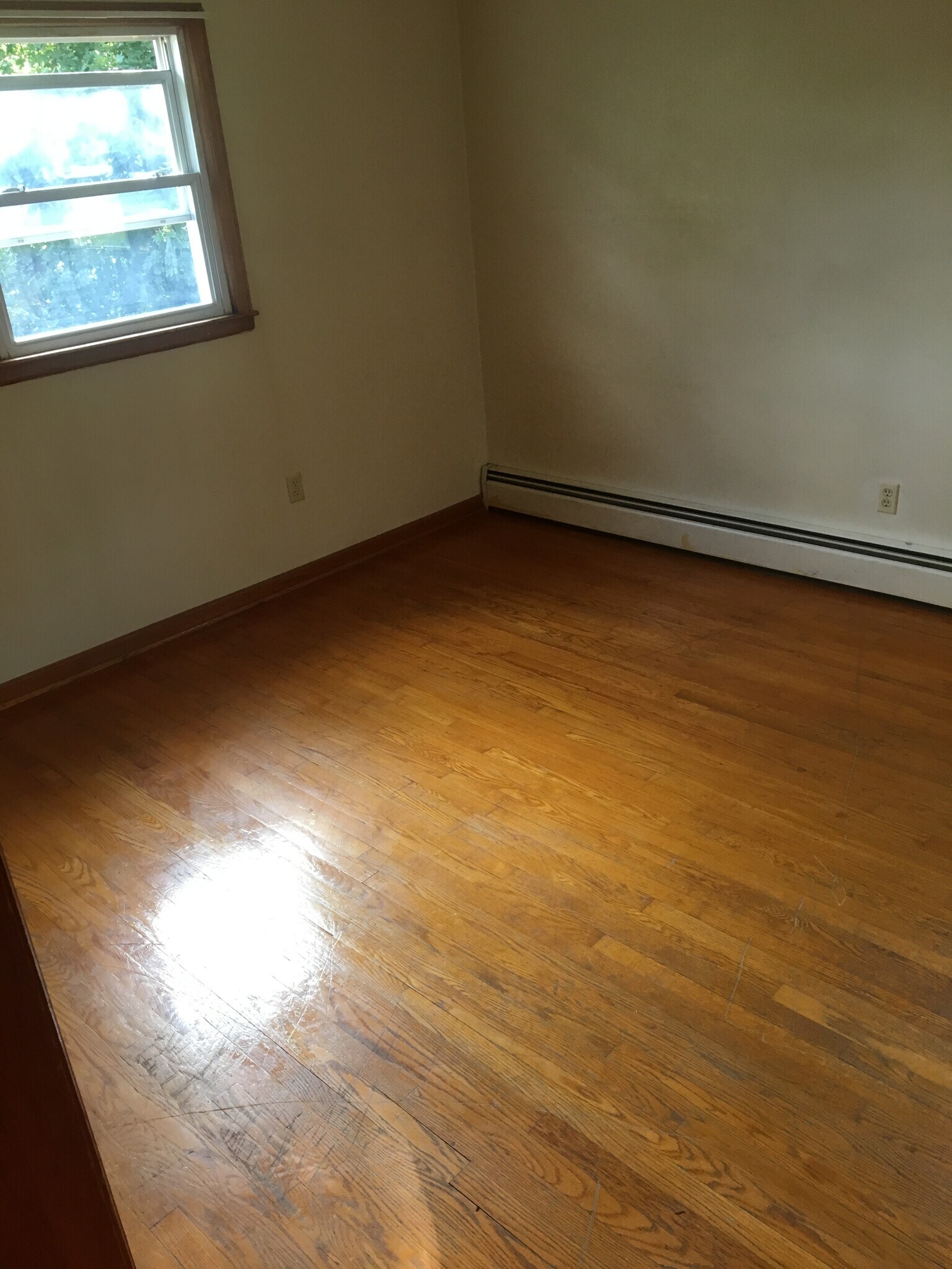 Building Photo - 403 Marlington St