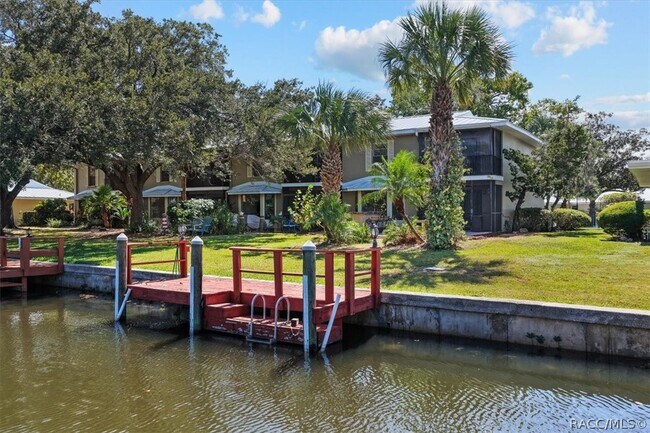 Building Photo - 11310 W Bayshore Dr