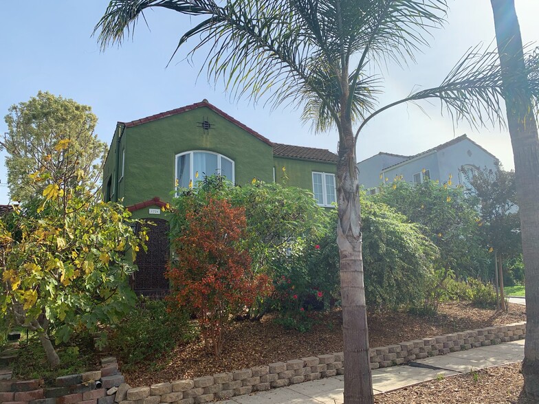Beautiful yard provides great privacy - 1226 S Highland Ave