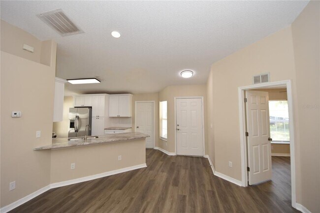 Building Photo - 6 Seckel Ct