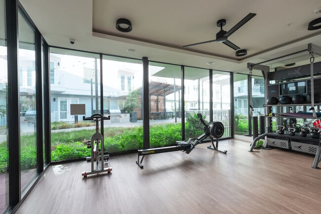 Building Photo - 5820 1/2 Cameron Road-SI FL1-ID1303397P