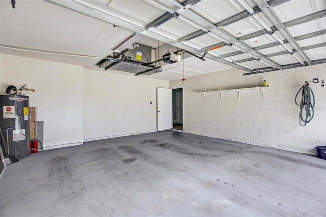 Building Photo - 2709 Lucas Lakes Ln