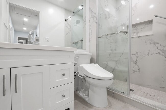 Building Photo - Beautifully Rehabbed Costa Mesa SFH with Large Yard