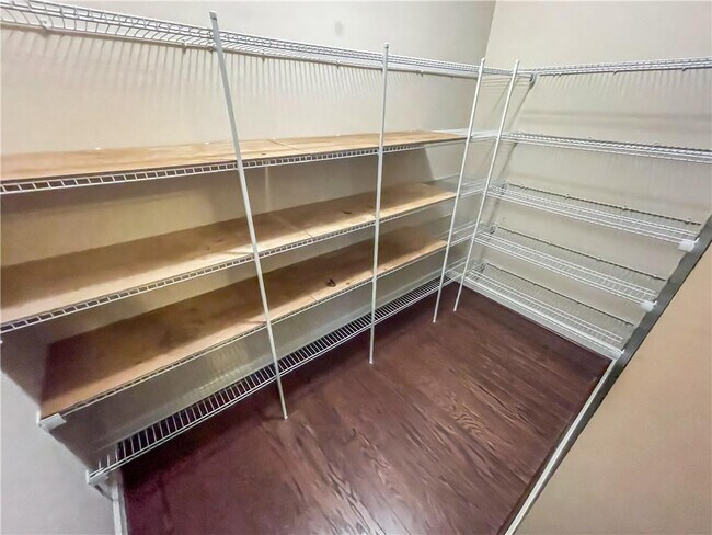 Building Photo - 4450 Wooded Oaks NW