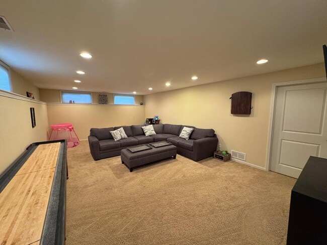 Building Photo - 1380 Stonecreek Dr