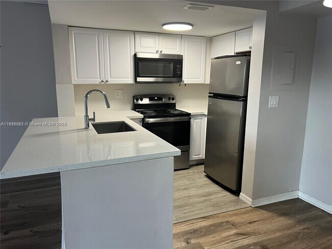 Building Photo - 650 NW 86th Pl
