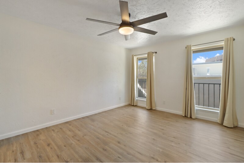 Building Photo - 1620 N Wilmot Rd