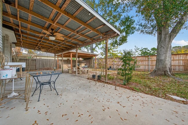 Building Photo - 7814 Millbrook Dr