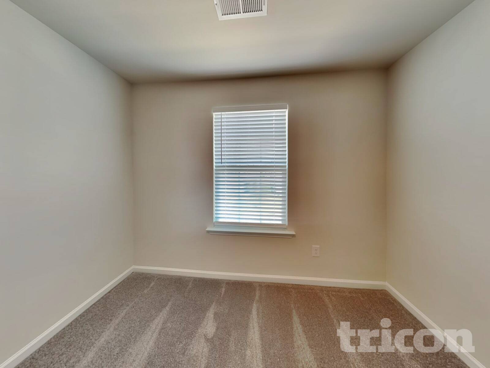 Building Photo - 112 Fennec Dr