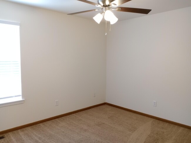 Building Photo - 5718 Canaveral Dr