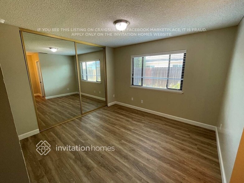 Building Photo - 9125 Clendenen Way