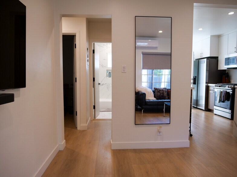 Building Photo - 3917 Tilden Ave