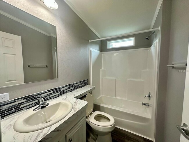 Building Photo - 55744 Holiday Cir