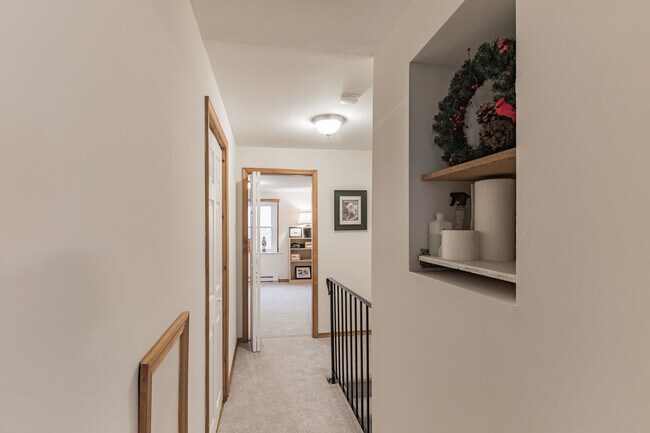 Building Photo - 3 W 1st Ave