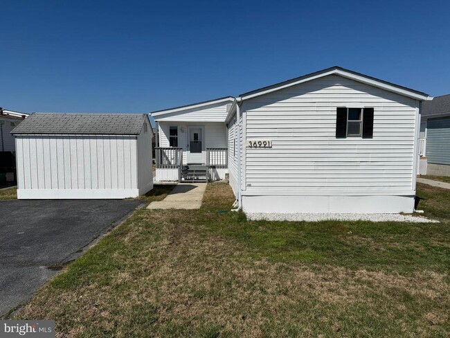 Building Photo - 36991 Laws Point Rd