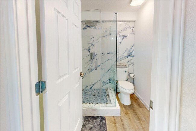 Building Photo - 18 Avenswood Pl