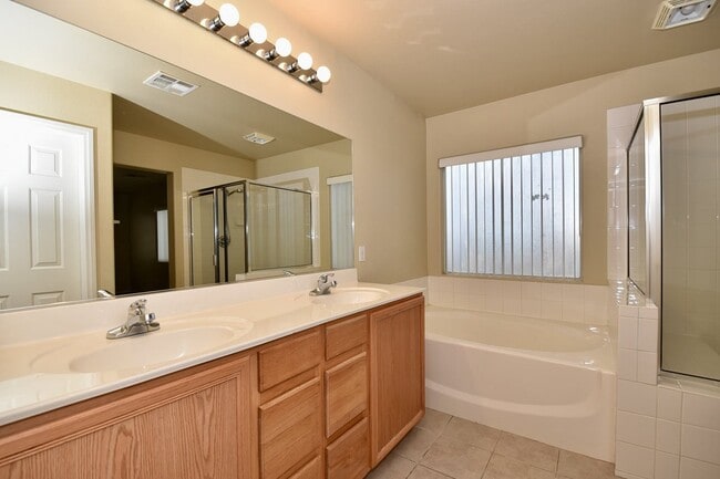 Building Photo - Beautiful Southwest 2-Story Home with Spacious Layout & Covered Patio