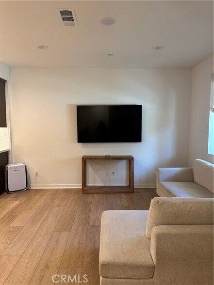 Building Photo - 32412 Tannat Dr