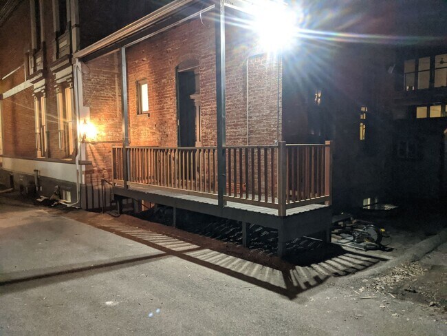 Building Photo - 623 E 100 S