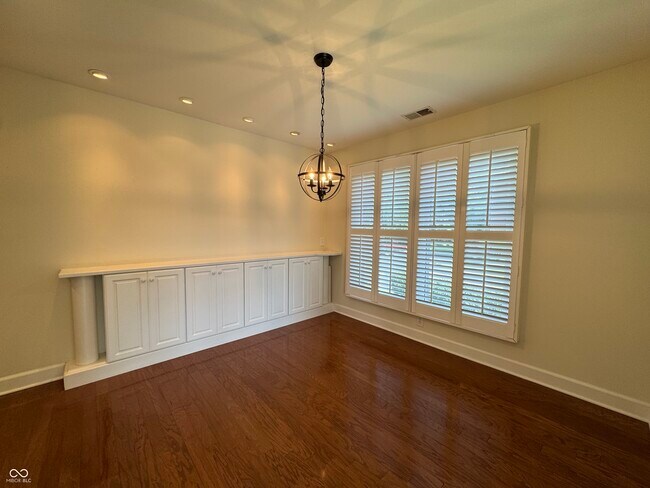 Building Photo - 8690 Jaffa Ct W Dr