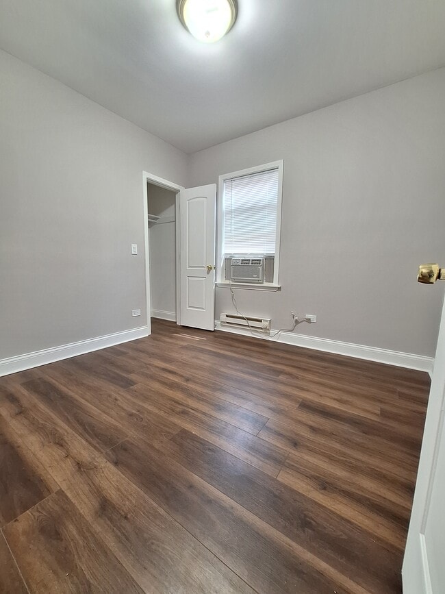 Building Photo - 2121 N Marmora Ave