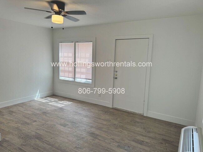 Building Photo - Remodeled and updated Efficiency in Tech Terrace