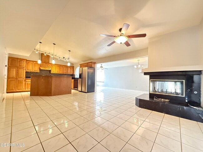 Building Photo - 11109 Pink Coral Dr