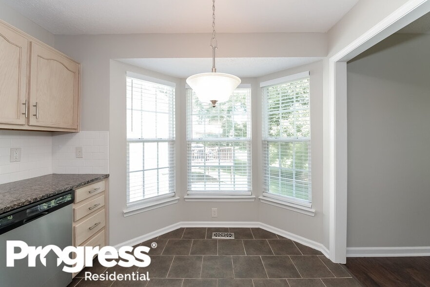 Building Photo - 529 Leslie Ann Ct