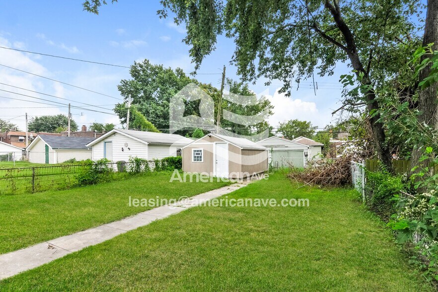 Building Photo - 3216 Itaska St