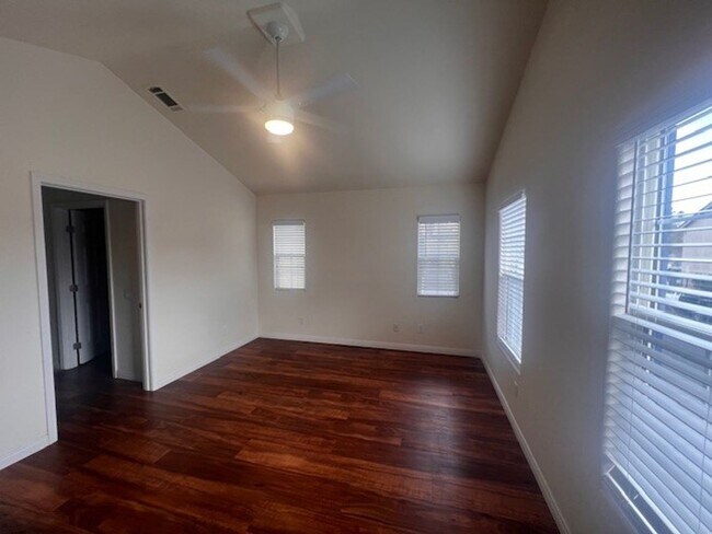 Building Photo - Move-In Ready Home in a Desirable Buellton Neighborhood