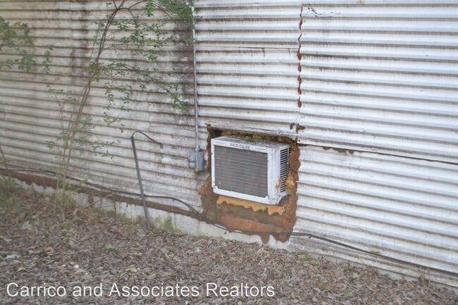 Building Photo - 1 br, 1 bath House - 2013 Willowwood