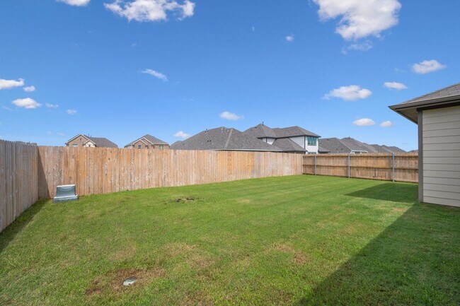 Building Photo - Spacious 4-Bedroom, 3-Bath Home – Over 2,3...