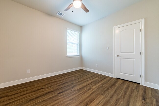 Building Photo - 106 Koele Ct