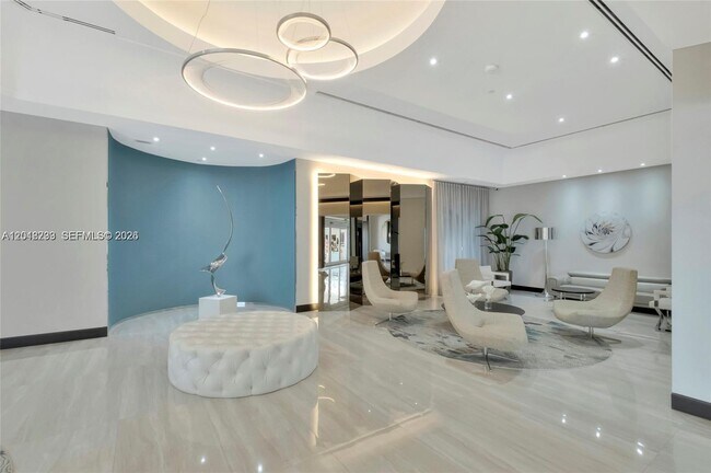Building Photo - 16425 Collins Ave