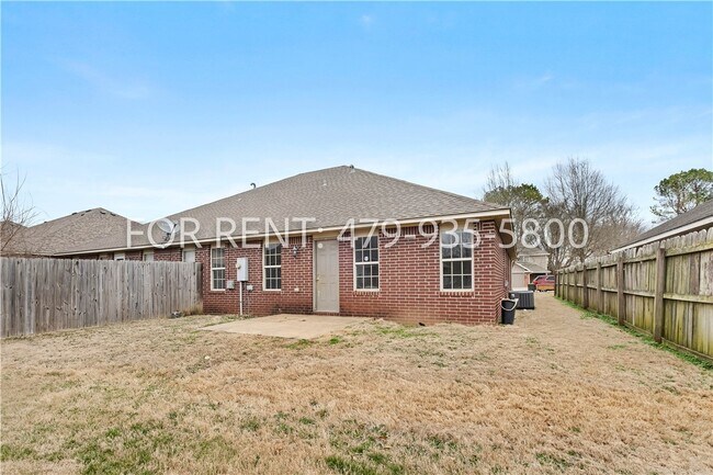 Building Photo - 1669 Evening Shade Dr