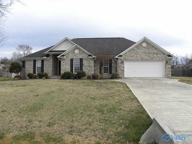 Building Photo - 105 Fawn Forest Dr