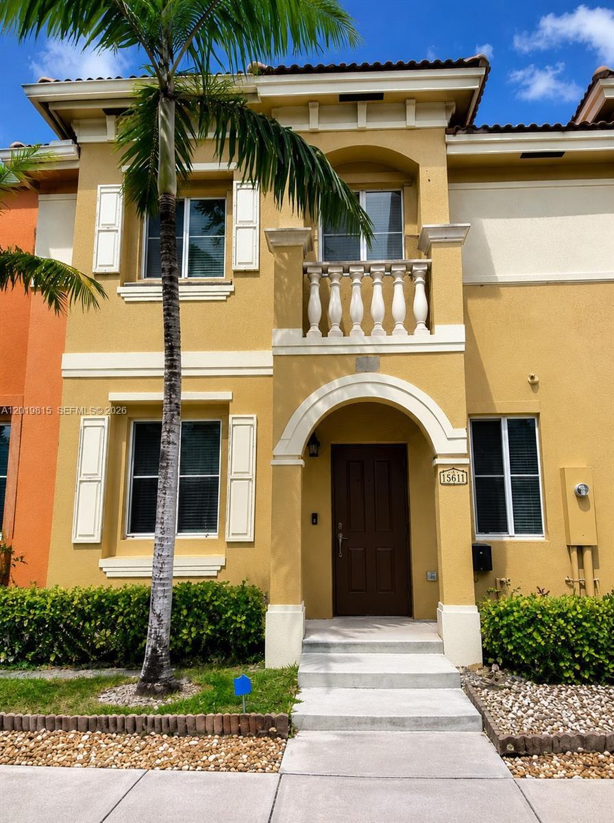 Building Photo - 1820 SW 89th Ter