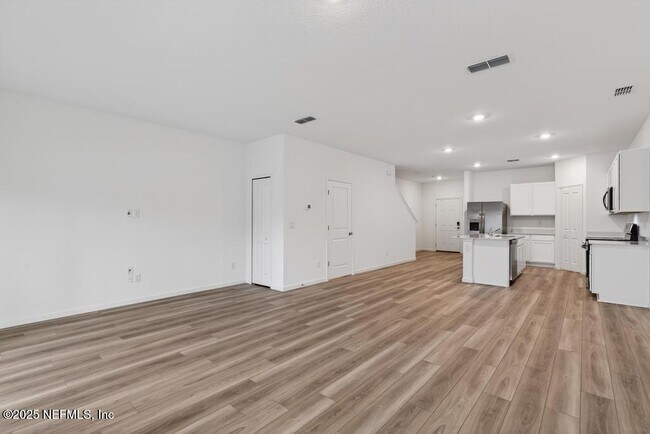 Building Photo - 6934 Golden Monarch Ave