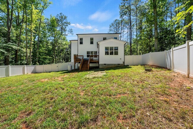 Building Photo - Charming Modern Farmhouse with 3 Bedrooms ...
