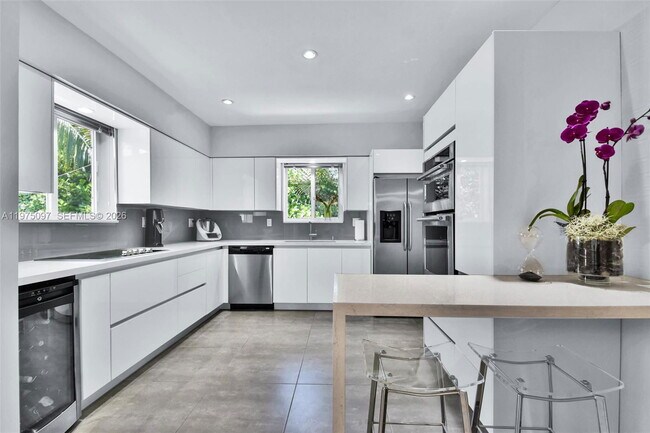 Building Photo - Northeast 11th Avenue, Miami Shores, FL 33138 - 3 BR 2 BA single-family home