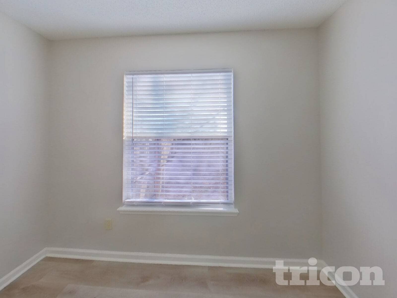 Building Photo - 8158 Pilgrims Trace Dr