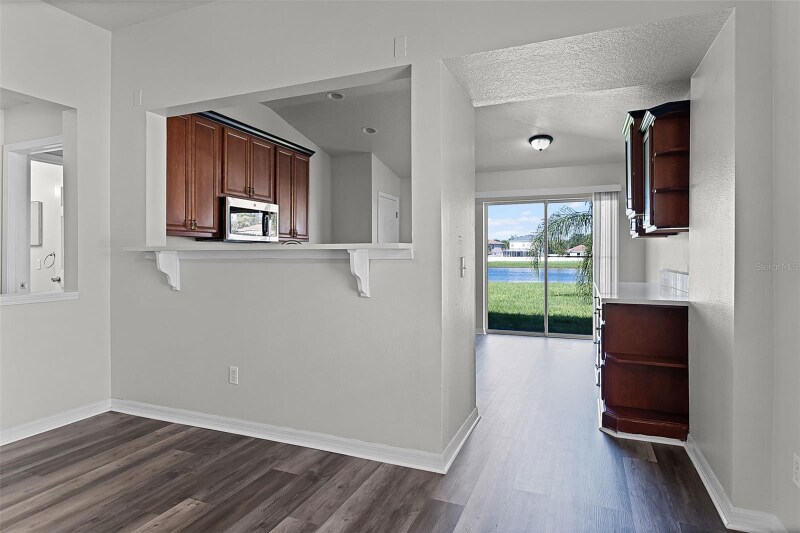 Building Photo - 11045 Golden Silence Dr