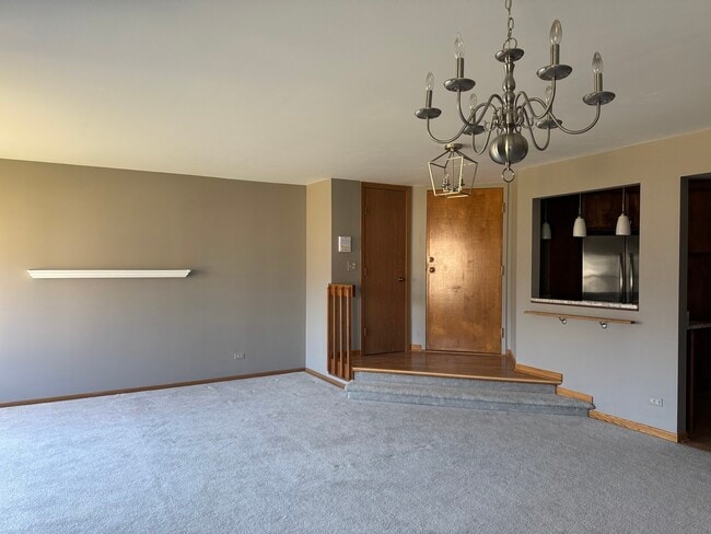 Building Photo - 1871 Fox Run Dr