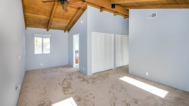 Building Photo - 766 Canyon Rd