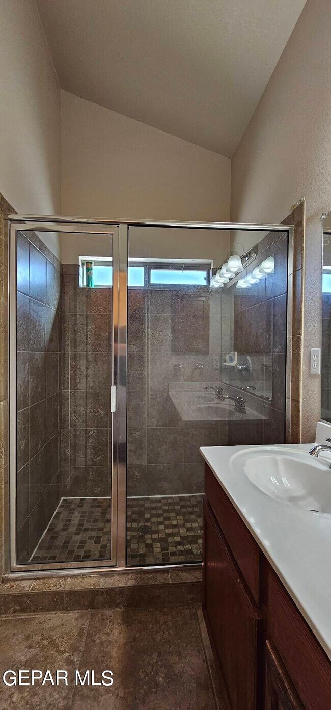 Building Photo - 13278 Emerald Creek Dr